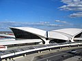 Aeroporto internazionale JFK di New York City, terminal TWA, 1956-1962 (Eero Saarinen).