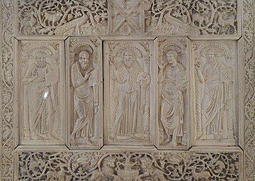 Byzantine rinceaux with animals on the Throne of Archbishop Maximian of Ravenna, 546-556, ivory, Archiepiscopal Museum, Ravenna[10]