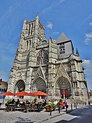 La cathédrale Saint-Étienne.