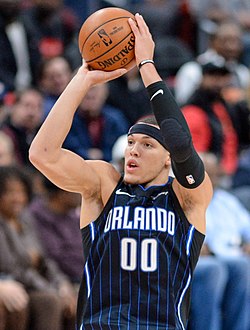 2019-ben, az Orlando Magic játékosaként