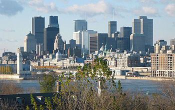 Le centre-ville de Montréal vu du Parc Jean-Drapeau. Montréal constitue un centre majeur du commerce, de l’industrie, de la culture, de la finance et des affaires internationales. Elle représente aussi la deuxième agglomération canadienne en importance et la seule métropole francophone en Amérique du Nord.