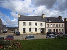 Mairie de Plouguin, Finistère.JPG