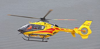 Eurocopter EC135, um helicóptero civil, bimotor, fabricado pela Airbus Helicopters, muito usado nos serviços de polícia, ambulância e no transporte de executivos. (definição 4 052 × 2 004)