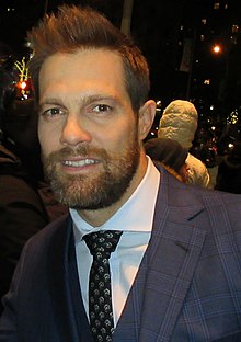 Description de l'image Geoff Stults (2018 crop).jpg.