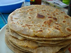 Aloo paratha saka India lor