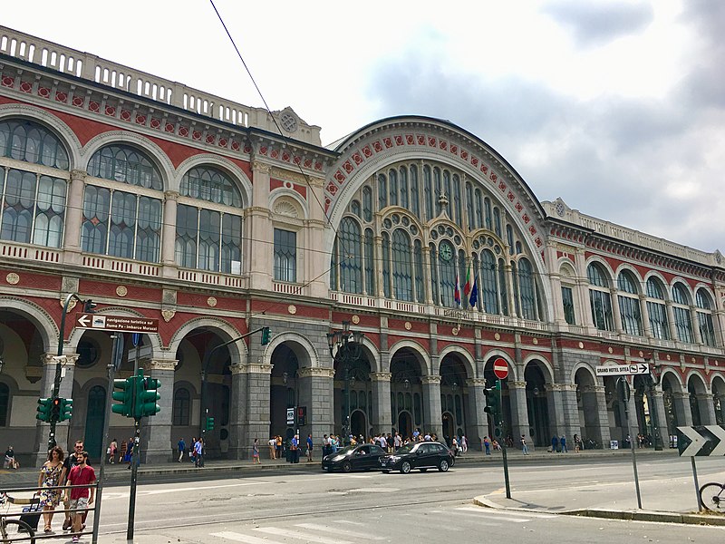 File:Porta Nuova Station Turin.jpg