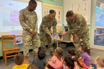 Hale Keiki Students learn Food Safety from Army Soldiers