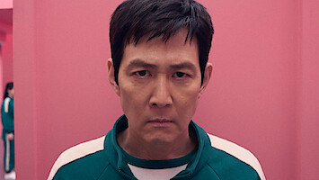  Lee Jung-jae as Seong Gi-hu looks into the camera with an angry expression in Season 2 of 'Squid Game'