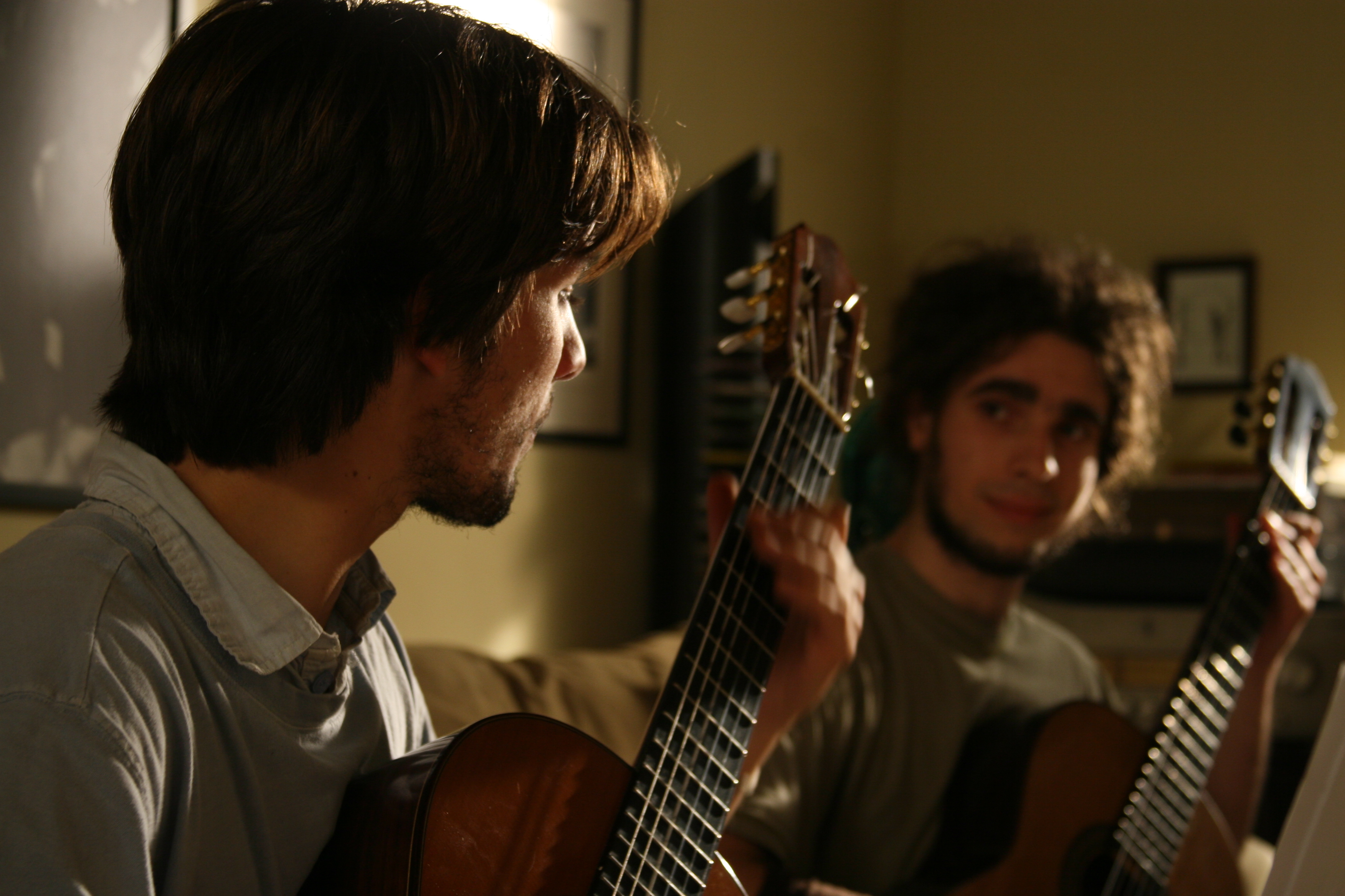 Pedro Sperb and Nativo Hoffmann in O Cão (2010)