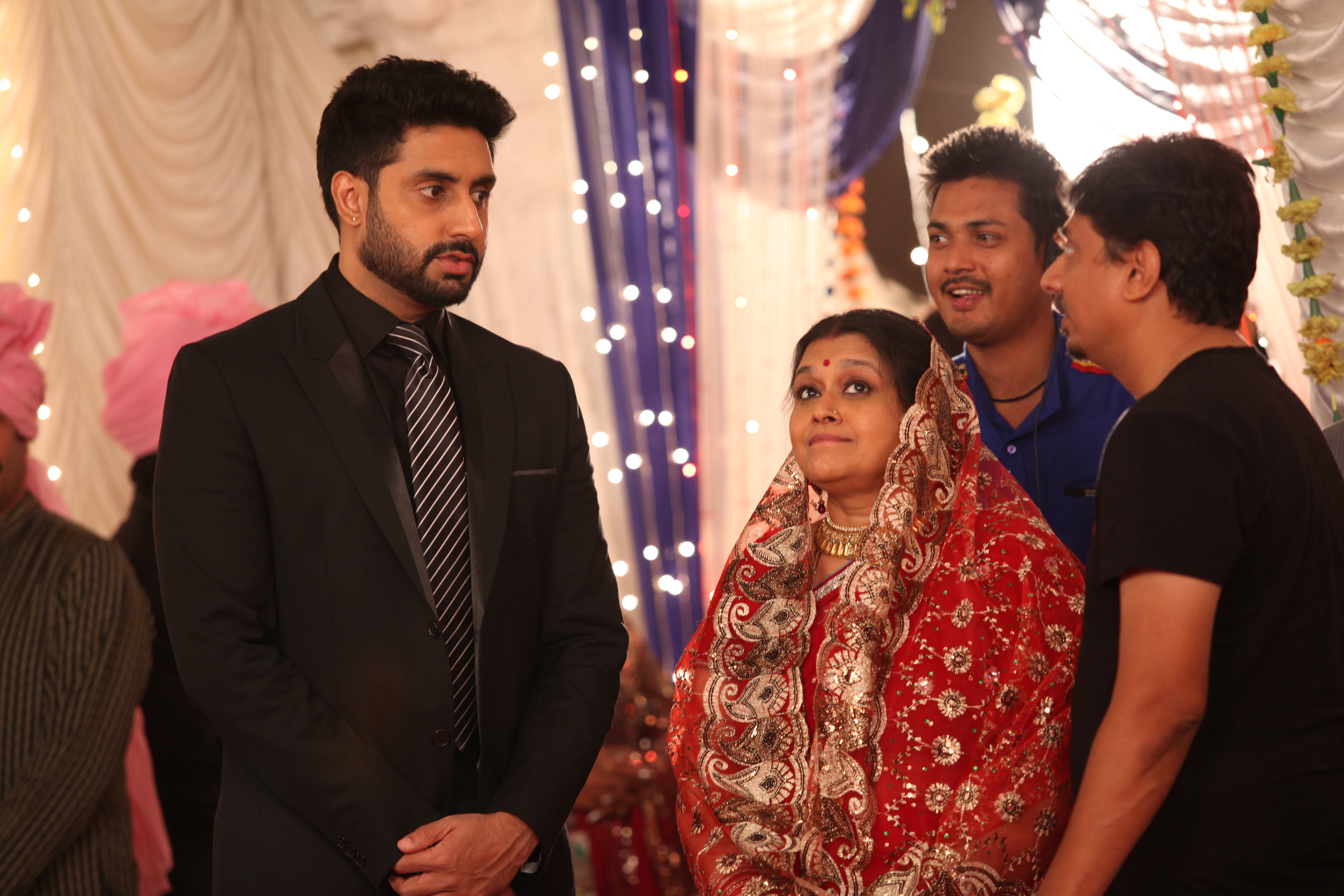 Abhishek Bachchan, Supriya Pathak, Umesh Shukla, and Vikas Vinod Singh in All Is Well (2015)