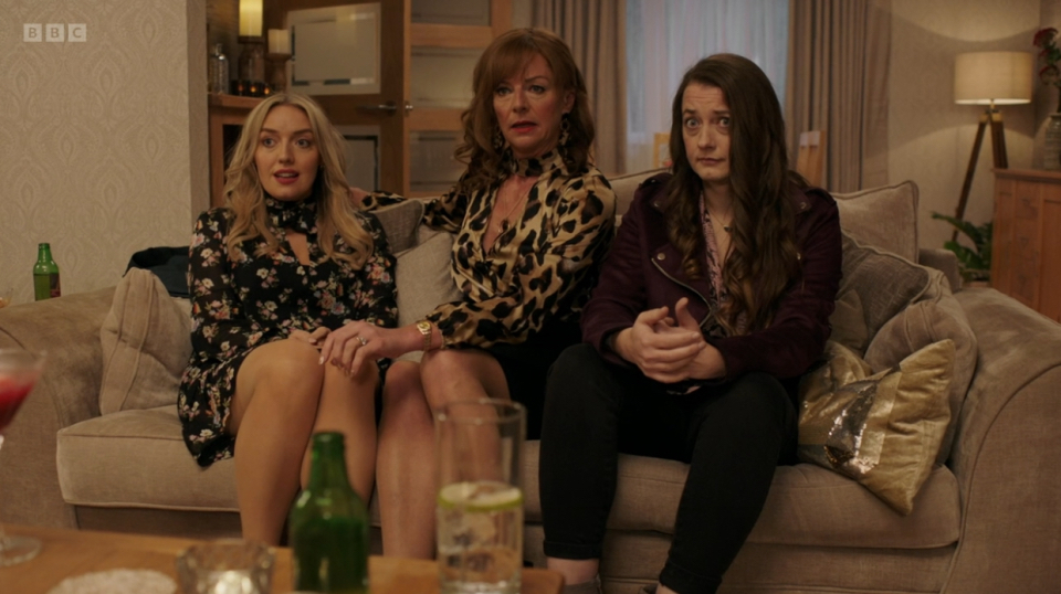 Doon Mackichan, Sophie Stone, and Joy McAvoy in Two Doors Down (2016)