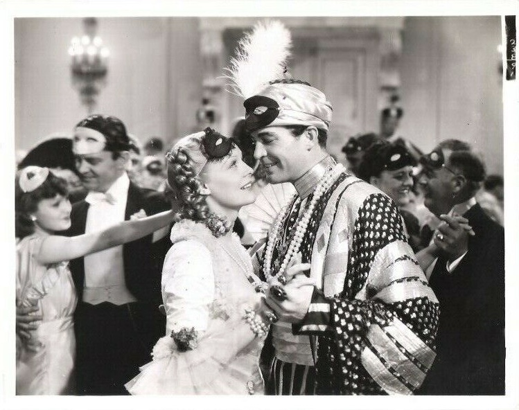 Rita Hayworth, Gloria Stuart, and Michael Whalen in Professional Soldier (1935)