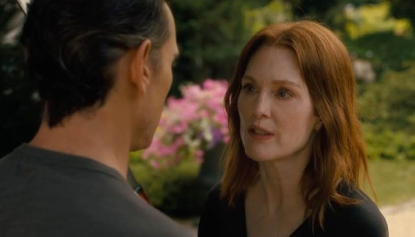 Julianne Moore and Billy Crudup in After the Wedding (2019)