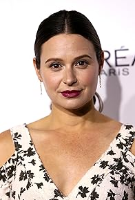 Primary photo for Katie Lowes