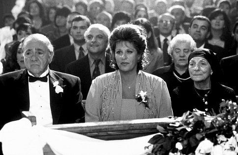 Michael Constantine, Lainie Kazan, Bess Meisler, and Gerry Mendicino in My Big Fat Greek Wedding (2002)