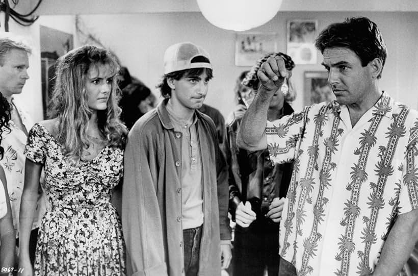 Mark Harmon, Fabiana Udenio, and Dean Cameron in Summer School (1987)