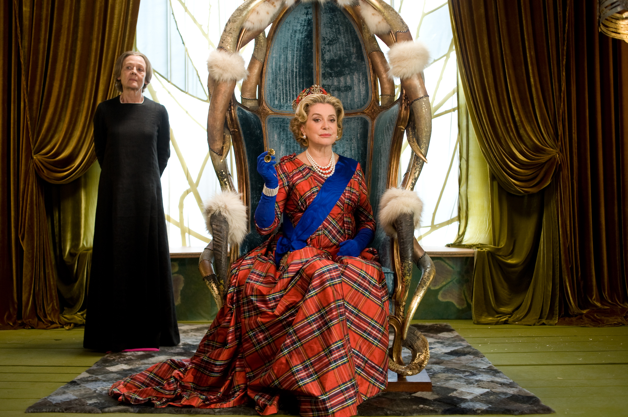 Catherine Deneuve in Astérix and Obélix: God Save Britannia (2012)