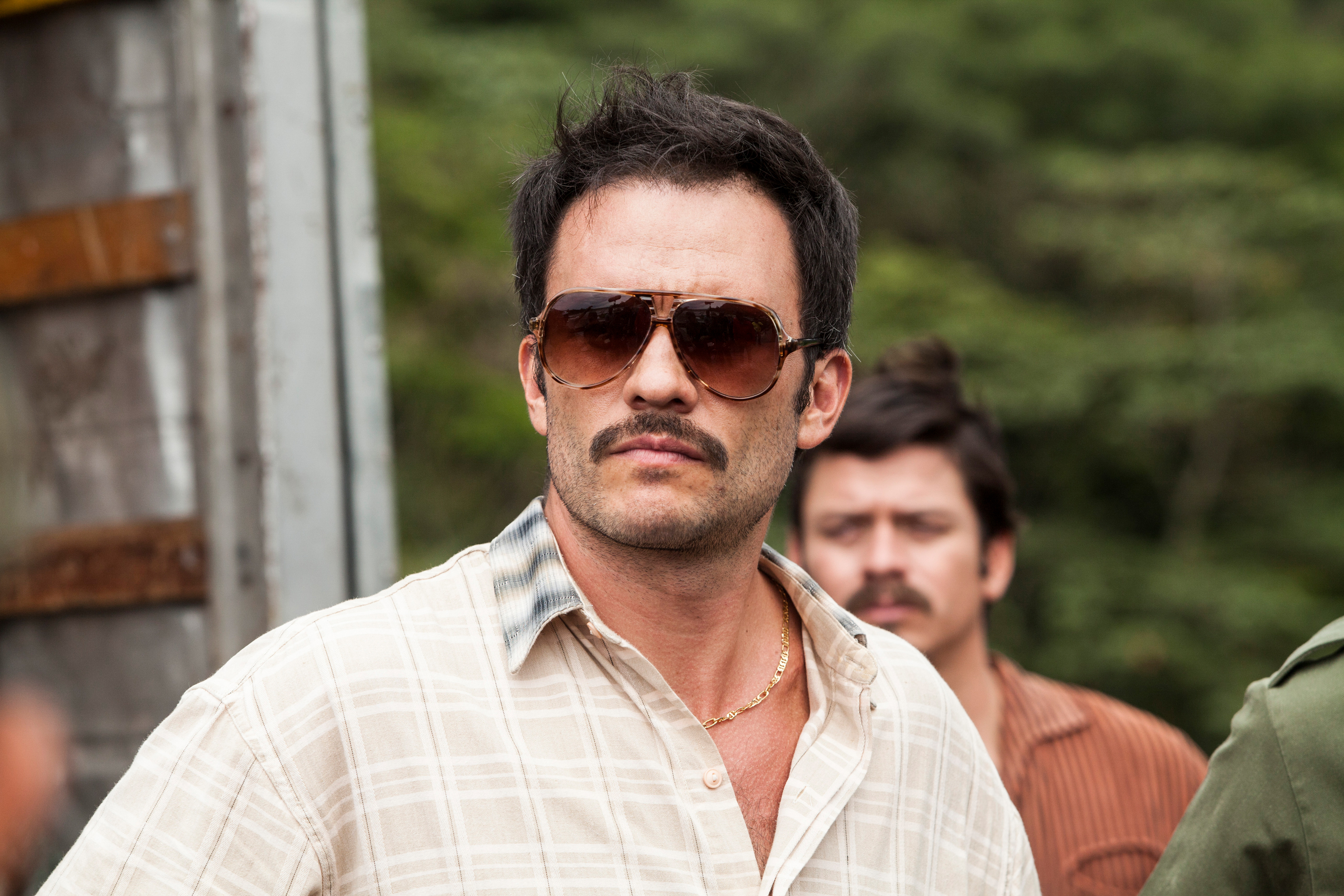 Juan Pablo Raba and Jorge A. Jimenez in Narcos (2015)