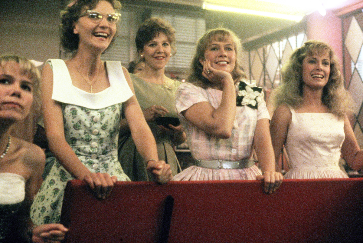 Joan Allen, Kathleen Turner, Catherine Hicks, Lucinda Jenney, and Lisa Jane Persky in Peggy Sue Got Married (1986)