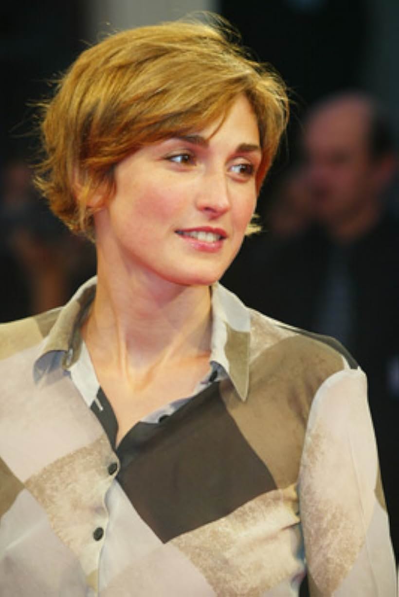 Julie Gayet at an event for City of Ghosts (2002)