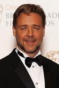 Primary photo for Russell Crowe