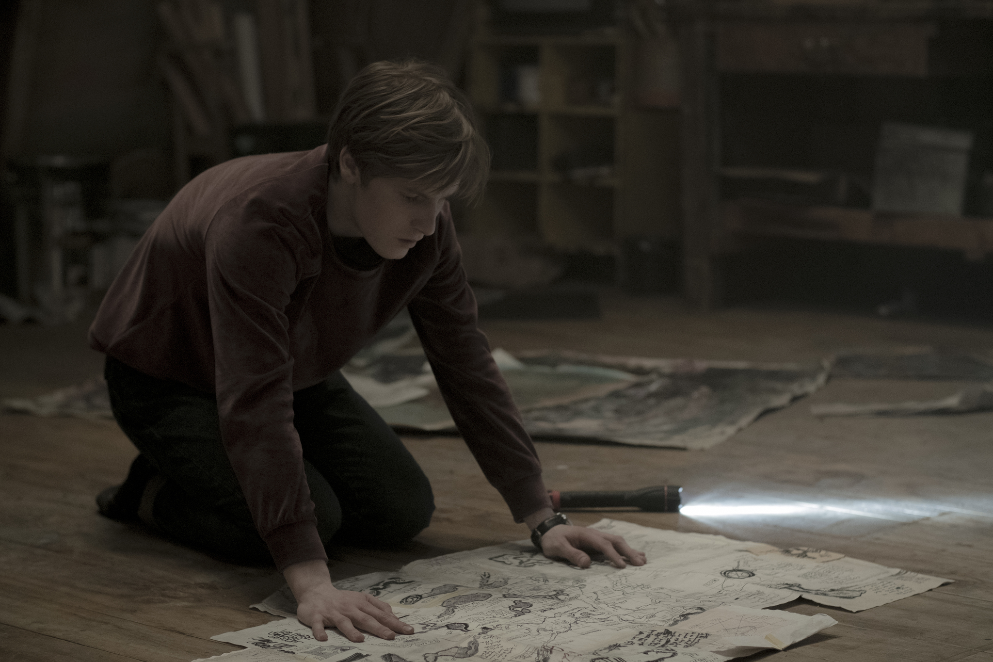 Louis Hofmann in Dark (2017)