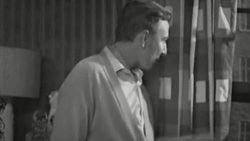 Leslie Randall in Detective (1964)