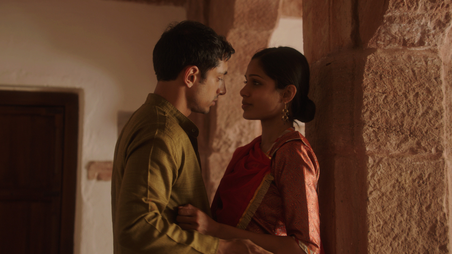 Riz Ahmed and Freida Pinto in Trishna (2011)