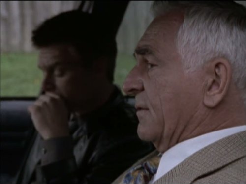 Donnelly Rhodes and Ian Tracey in Da Vinci's Inquest (1998)