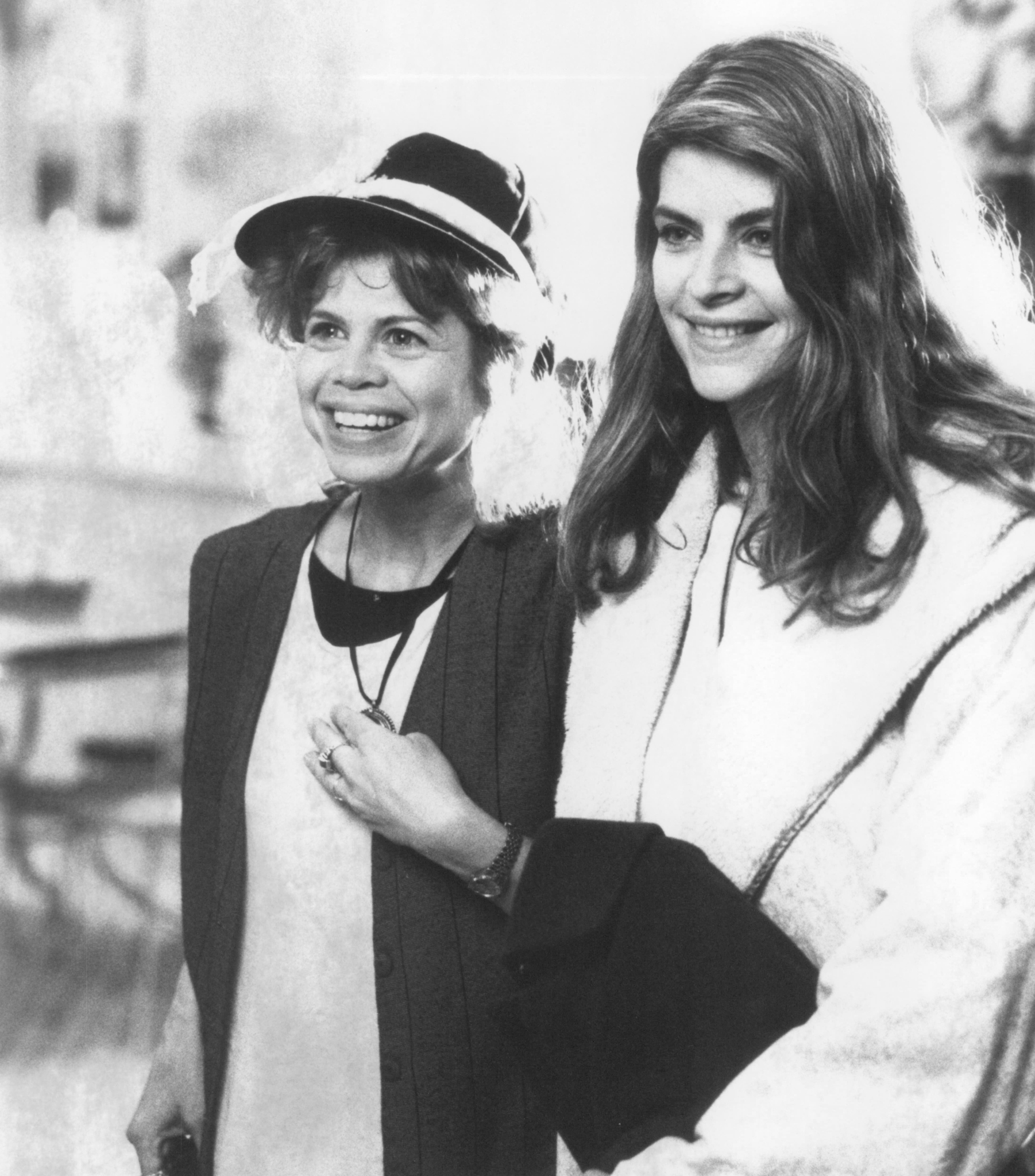 Kirstie Alley and Twink Caplan in Look Who's Talking Too (1990)