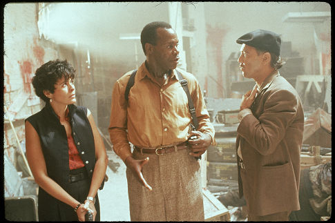 Danny Glover, Maria Conchita Alonso, and Rubén Blades in Predator 2 (1990)