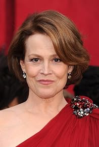 Primary photo for Sigourney Weaver