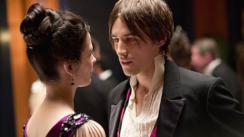 Reeve Carney and Eva Green in Penny Dreadful (2014)