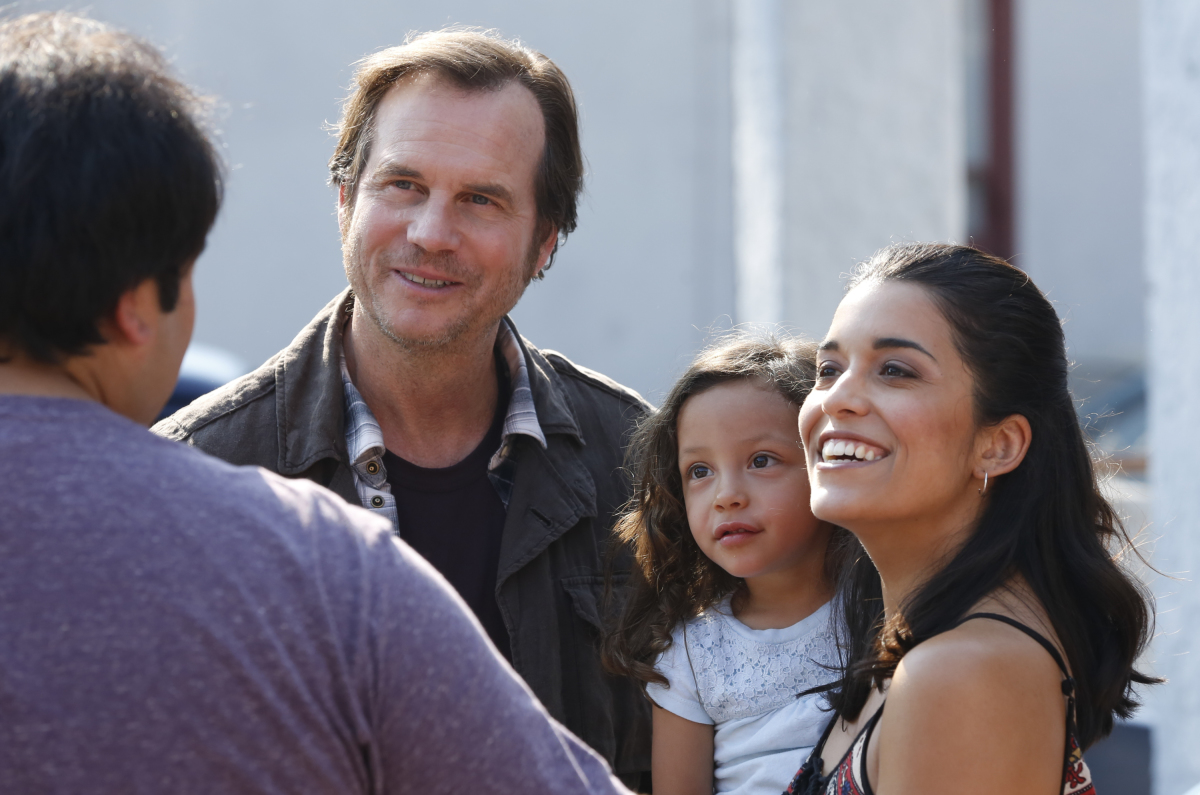 Bill Paxton and Alicia Sixtos in Training Day (2017)