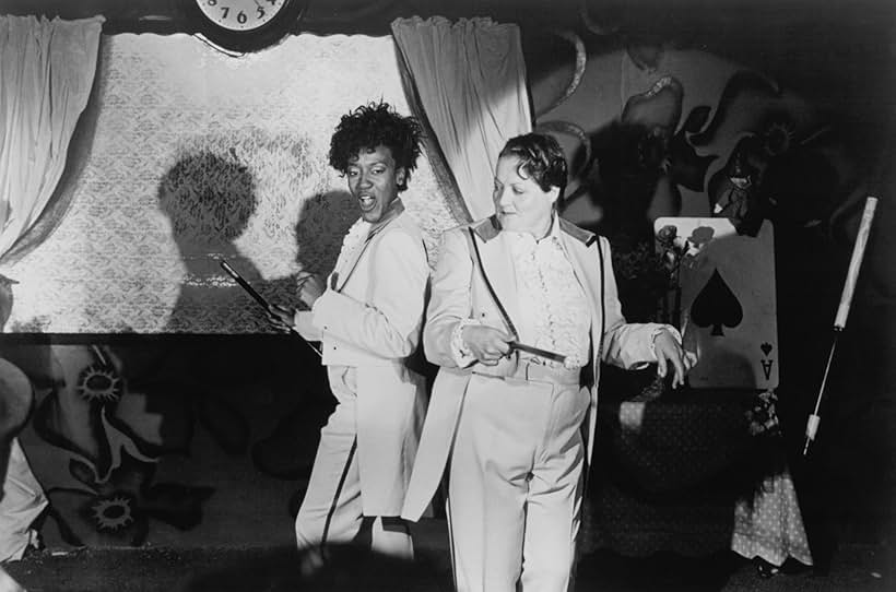 CCH Pounder and Marianne Sägebrecht in Bagdad Cafe (1987)