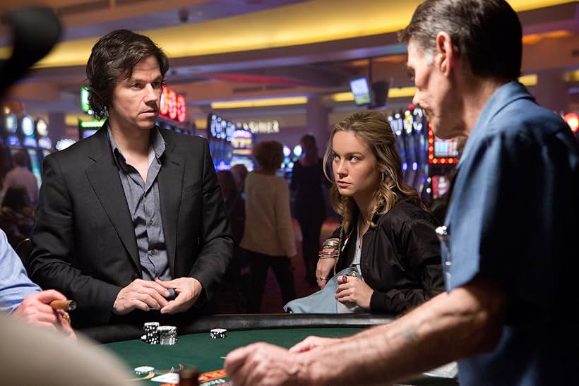 Mark Wahlberg and Brie Larson in The Gambler (2014)