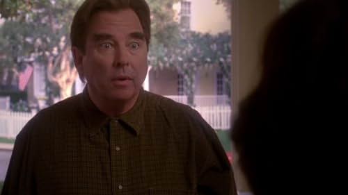 Beau Bridges in Desperate Housewives (2004)