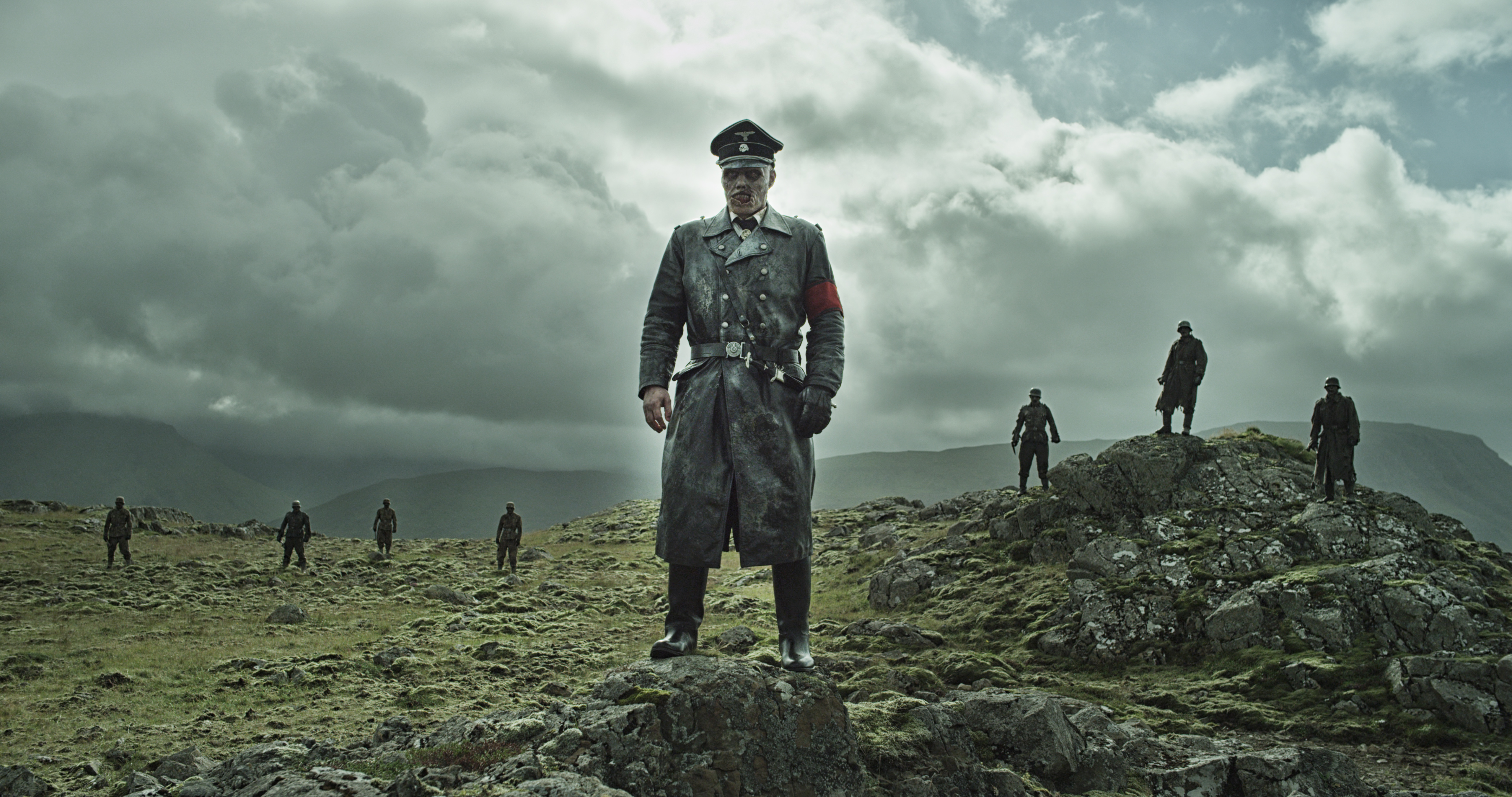 Ørjan Gamst and Tommi Thor Gudmundsson in Dead Snow 2: Red vs. Dead (2014)