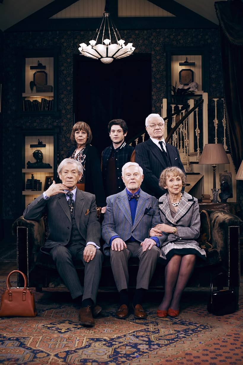 Derek Jacobi, Ian McKellen, Frances de la Tour, Philip Voss, Marcia Warren, and Iwan Rheon in Vicious (2013)