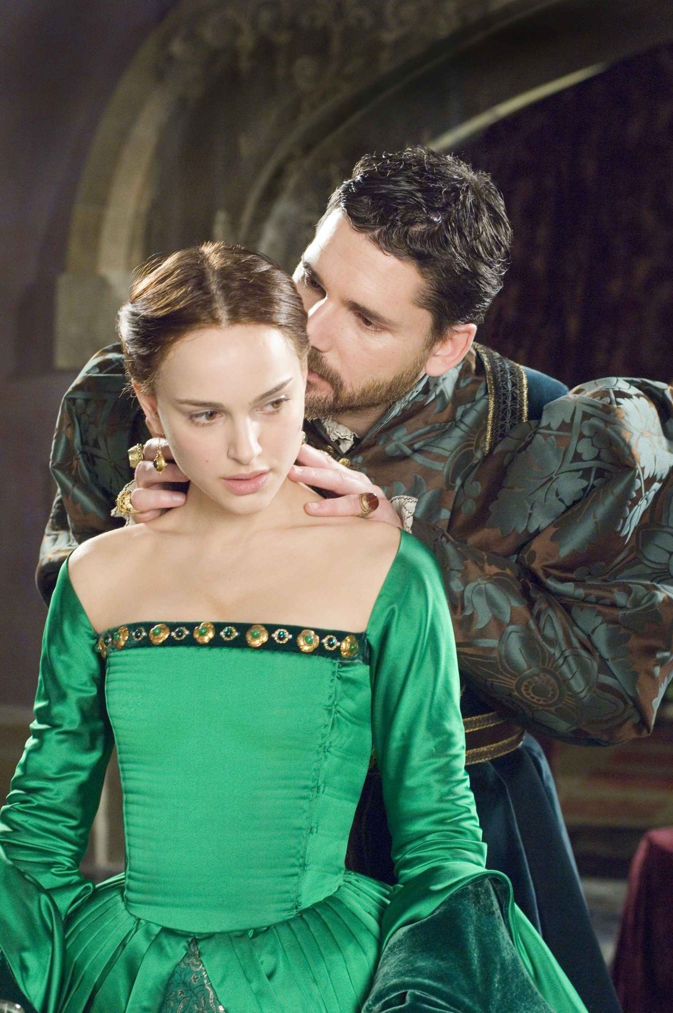 Natalie Portman and Eric Bana in The Other Boleyn Girl (2008)