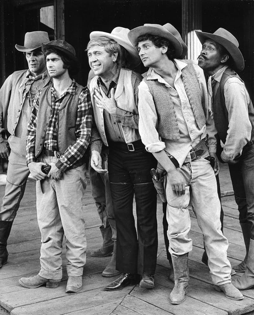 Buck Owens, Paul Reid Roman, Christopher Ross, Richard Schaal, and David Steinberg in Music Scene (1969)