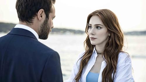 Elçin Sangu and Ozan Dolunay in Iyi Günde Kötü Günde (2020)