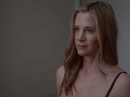 Mira Sorvino in Intruders (2014)