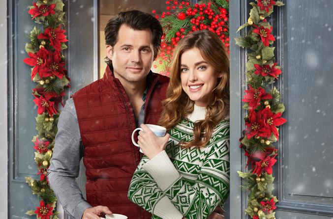 Kristoffer Polaha and Ashley Newbrough in Small Town Christmas (2018)