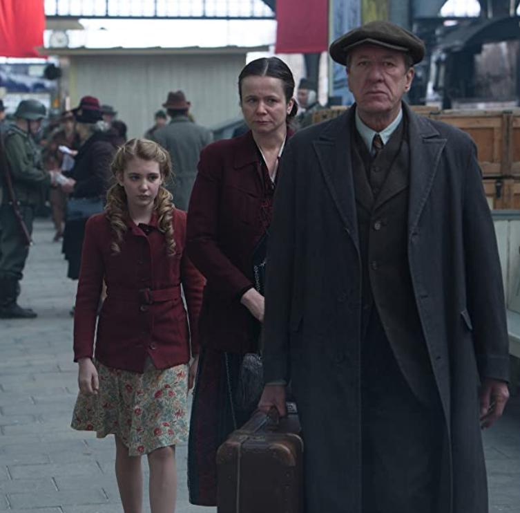 Geoffrey Rush, Emily Watson, and Sophie Nélisse in The Book Thief (2013)