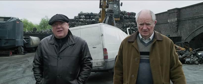 Jim Broadbent and Ray Winstone in King of Thieves (2018)