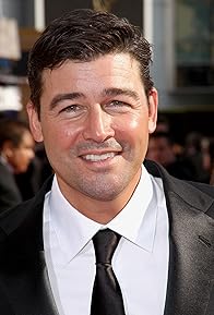 Primary photo for Kyle Chandler