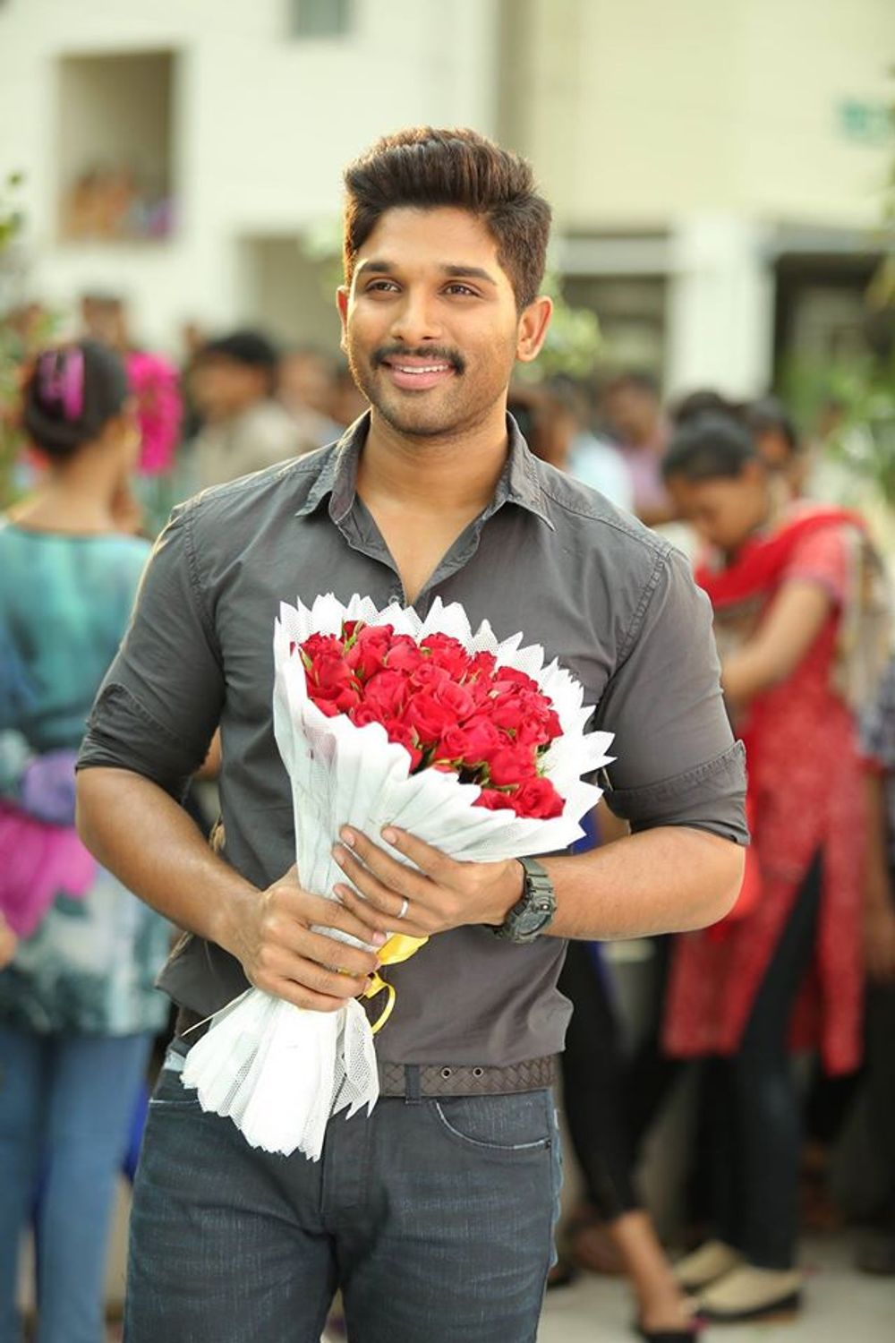 Allu Arjun in Sarrainodu (2016)