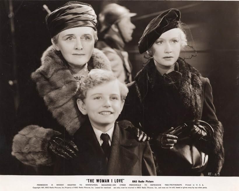 Wally Albright, Miriam Hopkins, and Elisabeth Risdon in The Woman I Love (1937)