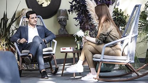 Elçin Sangu and Ali Yagci in Iyi Günde Kötü Günde (2020)